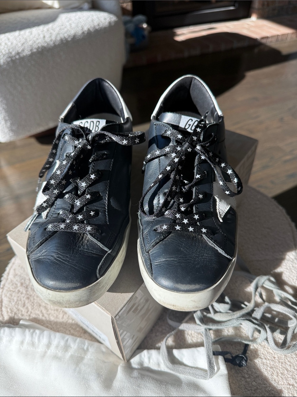 Golden Goose Deluxe Brand
Super-Star Low-Top Sneakers size 37 / 7 EUC - Picture 8 of 17